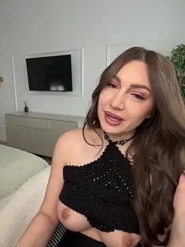 claraxjoyy online show from April 16, 2026, 6:14 am