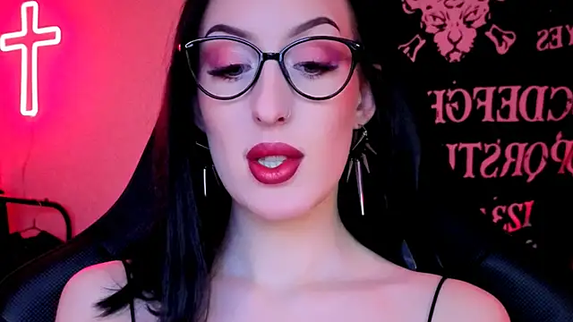 Miss Alice   online show from April 6, 2026, 12:41 am