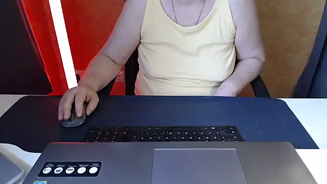 Snapshot of Sweet_Phoenix chatting on June 29, 2026, 7:47 am Sweet Phoenix online show from June 29, 2026, 7:47 am