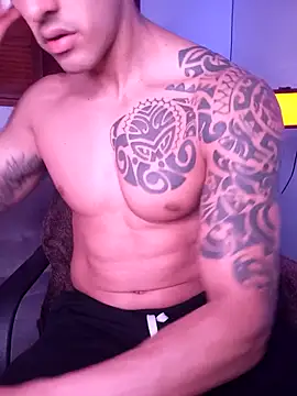 Joylopez fit online show from December 2, 2025, 2:01 pm