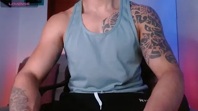Snapshot of Joylopez_fit chatting on December 19, 2025, 2:13 pm Joylopez fit online show from December 19, 2025, 2:13 pm