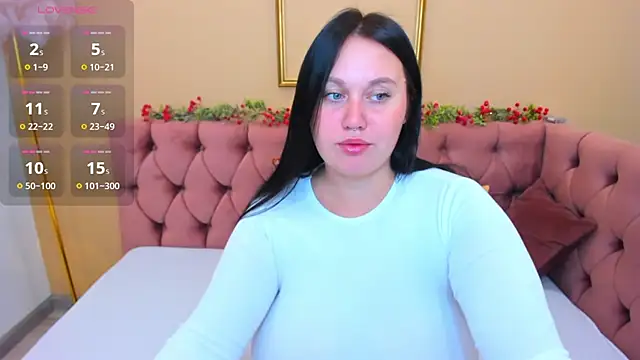 Snapshot of GloriaBates chatting on December 3, 2025, 12:51 am GloriaBates online show from December 3, 2025, 12:51 am