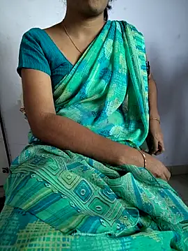 lovelygirl4567 online show from October 29, 2025, 6:37 am