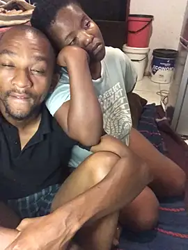 MKbesxxx online show from April 10, 2026, 8:02 pm