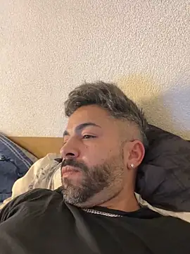 Snapshot of Dourado007 chatting on January 2, 2025, 10:22 pm Dourado007 online show from January 2, 2025, 10:22 pm