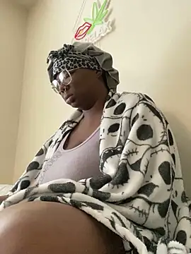 DamnBubbles online show from February 9, 2026, 2:32 pm