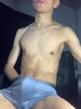 Snapshot of gabrielzinnnn085 chatting on March 5, 2026, 3:46 am gabrielzinnnn085 online show from March 5, 2026, 3:46 am