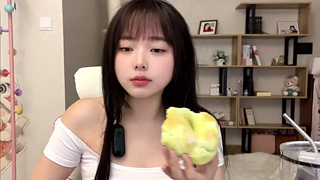 Chenjing0 online show from October 21, 2025, 2:56 am