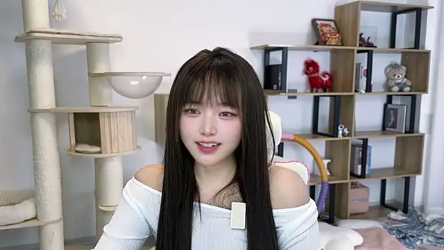 Snapshot of Chenjing0 chatting on April 23, 2026, 2:41 pm Chenjing0 online show from April 23, 2026, 2:41 pm