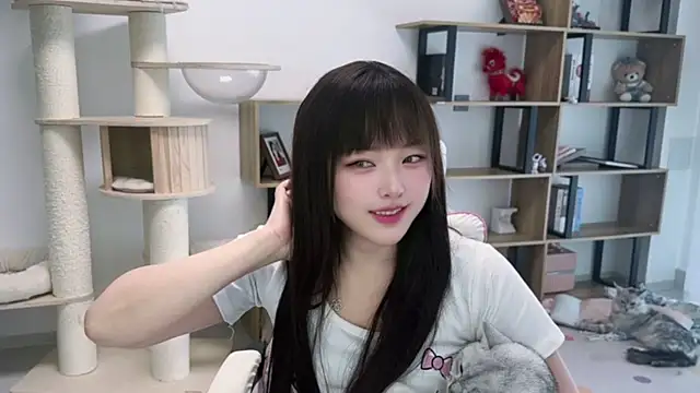 Snapshot of Chenjing0 chatting on May 2, 2026, 5:23 am Chenjing0 online show from May 2, 2026, 5:23 am