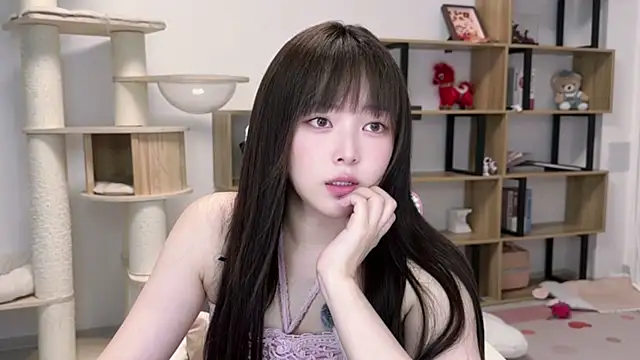 Snapshot of Chenjing0 chatting on May 18, 2026, 12:33 pm Chenjing0 online show from May 18, 2026, 12:33 pm