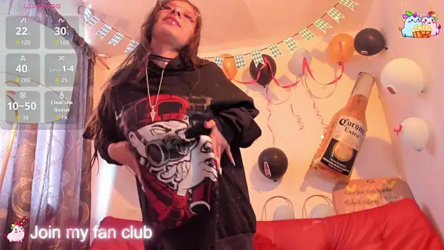 Snapshot of Misha_Lover chatting on September 29, 2025, 8:35 pm Misha Lover online show from September 29, 2025, 8:35 pm