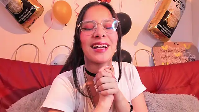 Snapshot of Misha_Lover chatting on October 5, 2025, 8:40 pm Misha Lover online show from October 5, 2025, 8:40 pm