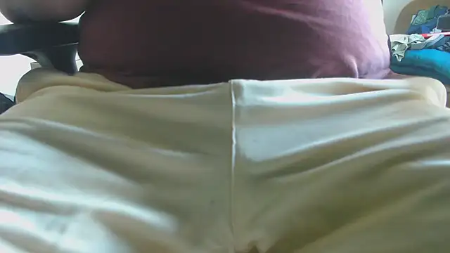 Snapshot of calypsohot chatting on May 27, 2026, 12:13 pm calypsohot online show from May 27, 2026, 12:13 pm
