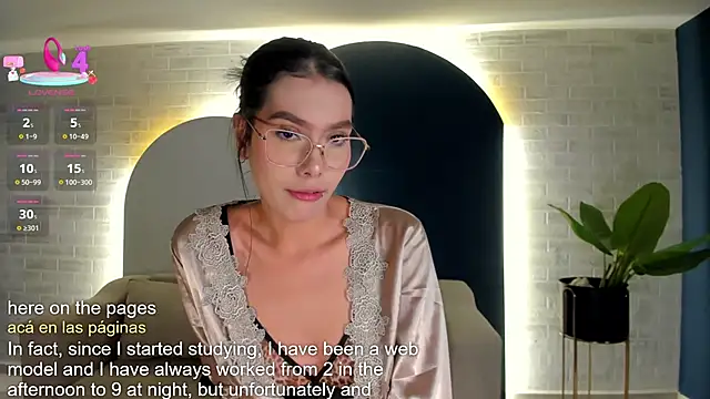 Snapshot of NiaSalvatore chatting on April 30, 2026, 9:08 pm NiaSalvatore online show from April 30, 2026, 9:08 pm