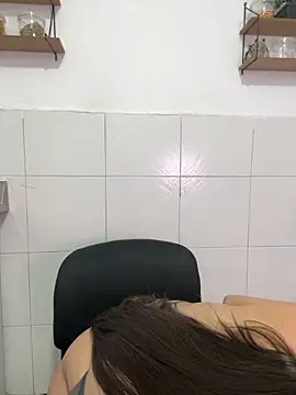 Snapshot of katy_handerson chatting on November 30, 2025, 3:16 pm katy handerson online show from November 30, 2025, 3:16 pm