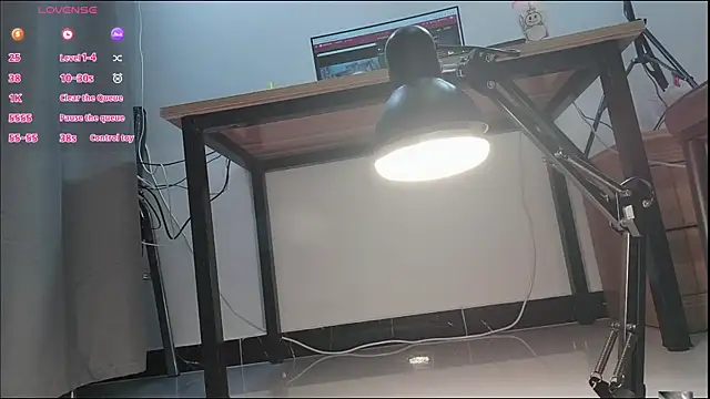 Lucky-xiuxiu online show from October 12, 2025, 3:00 pm