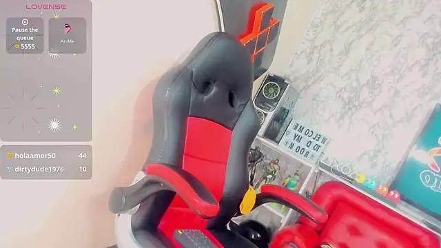 Snapshot of Gisele_fox chatting on March 18, 2025, 1:43 am Gisele fox online show from March 18, 2025, 1:43 am