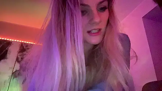 Snapshot of HotGermanGirl97 chatting on January 18, 2025, 2:03 am HotGermanGirl97 online show from January 18, 2025, 2:03 am