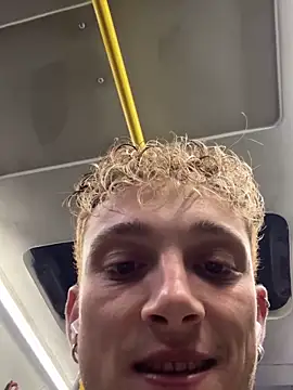 Snapshot of verici34 chatting on November 2, 2025, 3:58 pm verici34 online show from November 2, 2025, 3:58 pm