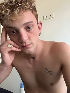 Snapshot of verici34 chatting on November 4, 2025, 7:07 am verici34 online show from November 4, 2025, 7:07 am