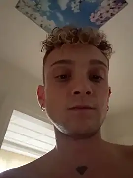 Snapshot of verici34 chatting on November 19, 2025, 1:00 pm verici34 online show from November 19, 2025, 1:00 pm