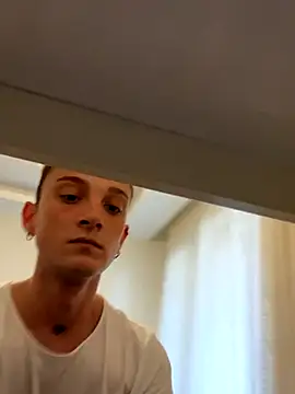 Snapshot of verici34 chatting on November 27, 2025, 8:05 am verici34 online show from November 27, 2025, 8:05 am