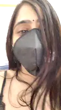 shreya1765 online show from January 5, 2025, 2:19 pm