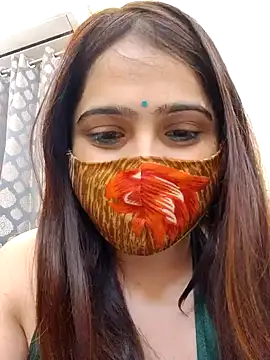 shreya1765 online show from November 28, 2025, 1:19 am