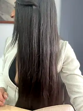 Snapshot of BELLA--26 chatting on November 12, 2025, 1:22 pm BELLA--26 online show from November 12, 2025, 1:22 pm