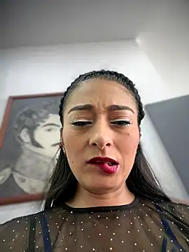 Snapshot of BELLA--26 chatting on November 30, 2025, 1:26 pm BELLA--26 online show from November 30, 2025, 1:26 pm