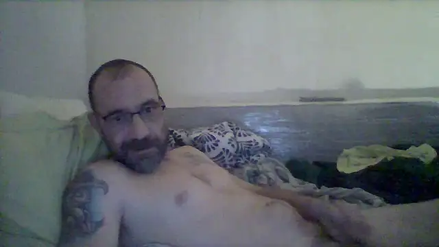 Snapshot of javierpasteur69 chatting on March 8, 2025, 10:32 am javierpasteur69 online show from March 8, 2025, 10:32 am