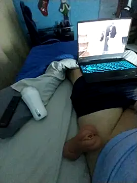 Snapshot of Elrep_tile chatting on January 2, 2025, 3:37 am Elrep tile online show from January 2, 2025, 3:37 am