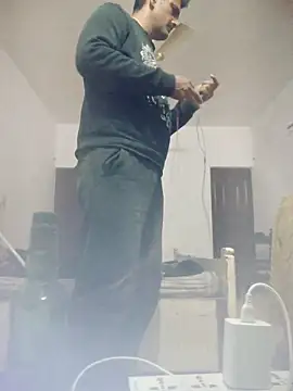 MAGNETICDADDY8 online show from October 23, 2025, 9:02 pm