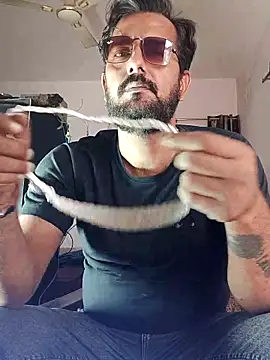 MAGNETICDADDY8 online show from December 2, 2025, 9:25 am