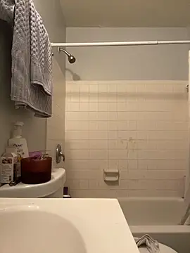 Snapshot of Yoshibaby2670 chatting on February 10, 2025, 12:39 pm Yoshibaby2670 online show from February 10, 2025, 12:39 pm