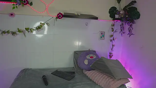 bri cullen online show from November 8, 2025, 2:23 am