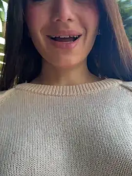 Snapshot of Maddy_Jones chatting on January 31, 2025, 8:01 pm Maddy Jones online show from January 31, 2025, 8:01 pm