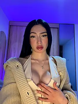 Maddy Jones online show from December 3, 2025, 4:20 am