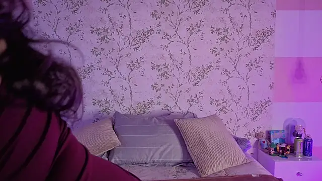 Charlotte  Miller online show from March 24, 2026, 11:48 am