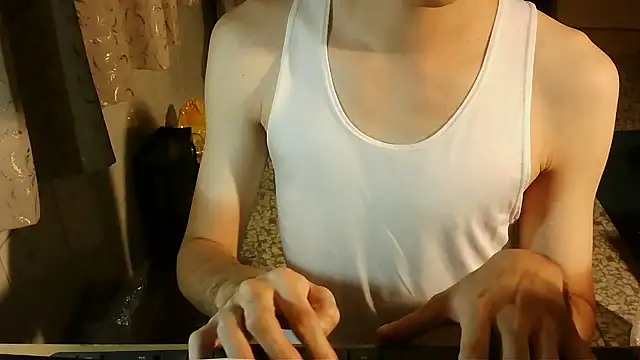 Snapshot of KYU890428 chatting on October 4, 2025, 7:45 pm KYU890428 online show from October 4, 2025, 7:45 pm