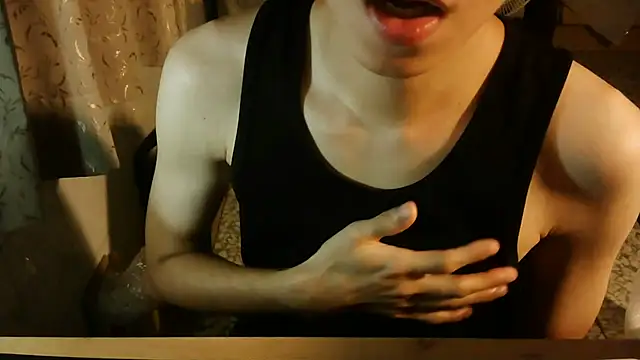 Snapshot of KYU890428 chatting on October 12, 2025, 6:29 pm KYU890428 online show from October 12, 2025, 6:29 pm