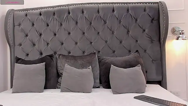 Snapshot of victoria_camm chatting on February 18, 2026, 5:20 pm victoria camm online show from February 18, 2026, 5:20 pm