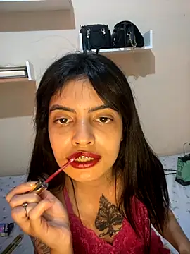 LawrencyLarry online show from December 4, 2025, 11:24 pm