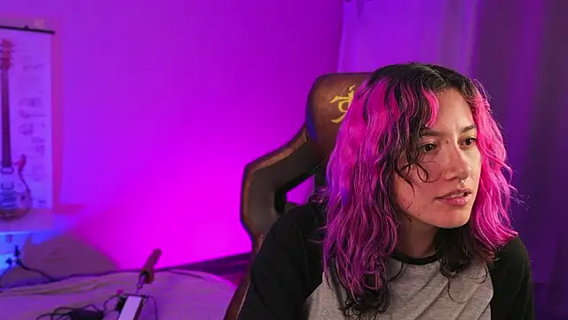  zephyr  online show from February 19, 2026, 3:46 am