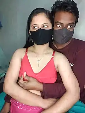 Hot Nila online show from February 6, 2025, 3:06 am