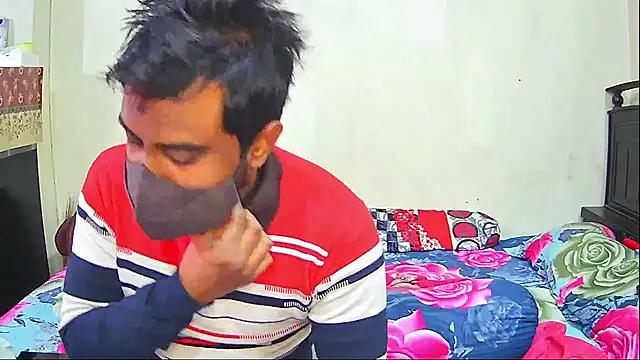 Hot Nila online show from January 8, 2026, 3:09 am