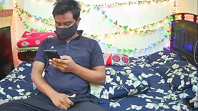 Hot Nila online show from February 3, 2026, 2:53 am