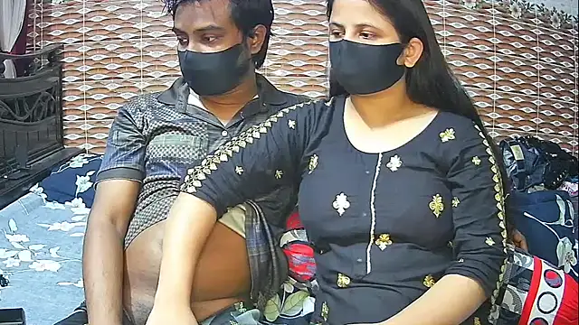 Hot Nila online show from April 9, 2026, 2:55 am