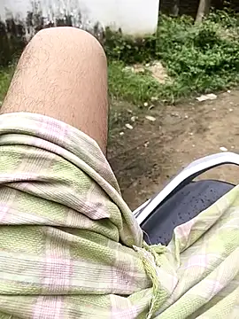 aryan 8051 online show from September 26, 2025, 5:33 am